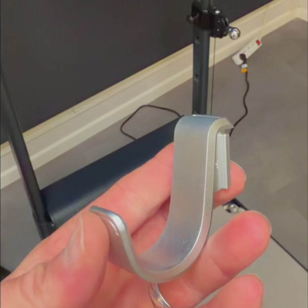 Load video: Speediance Dumbbell Hooks 